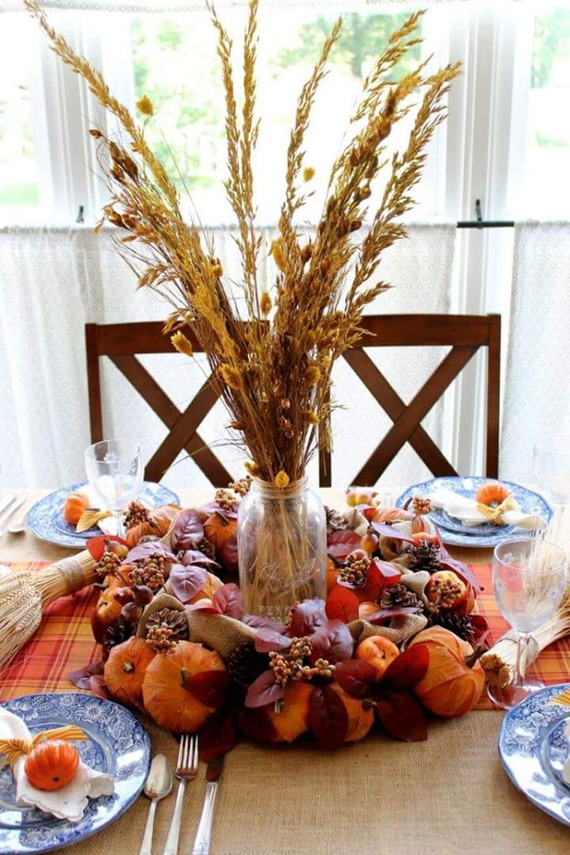 Country-side-thanksgiving-decoration-for-dining-table.-
