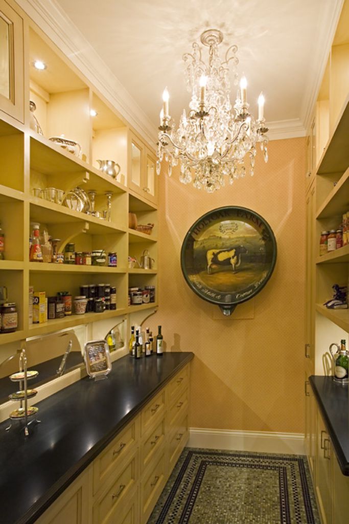 Rectangular shelves to perfect your pantry