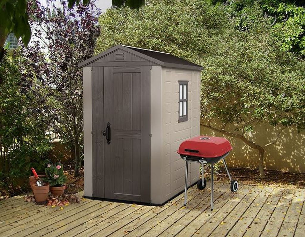 Small tool shed for garden