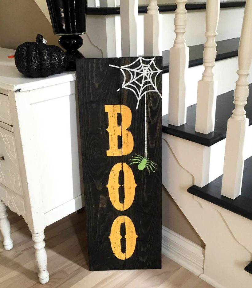 Square black pallet wood halloween ornament ideas
