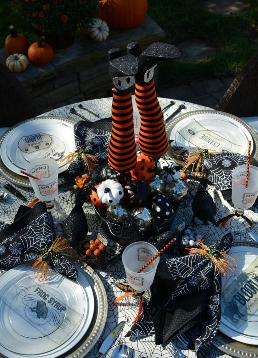 Arrangement centerpiece for dining table