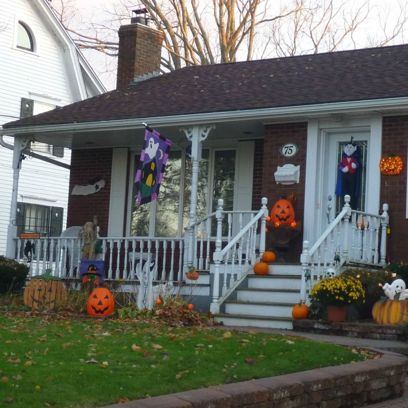 Decoration porch with scary pumpkin