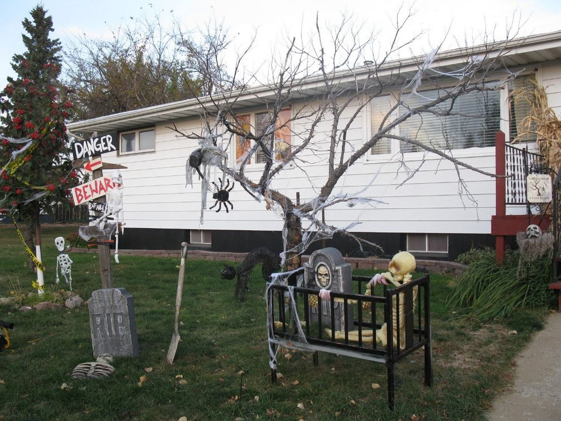 Outdoor halloween with a grave atmosphere