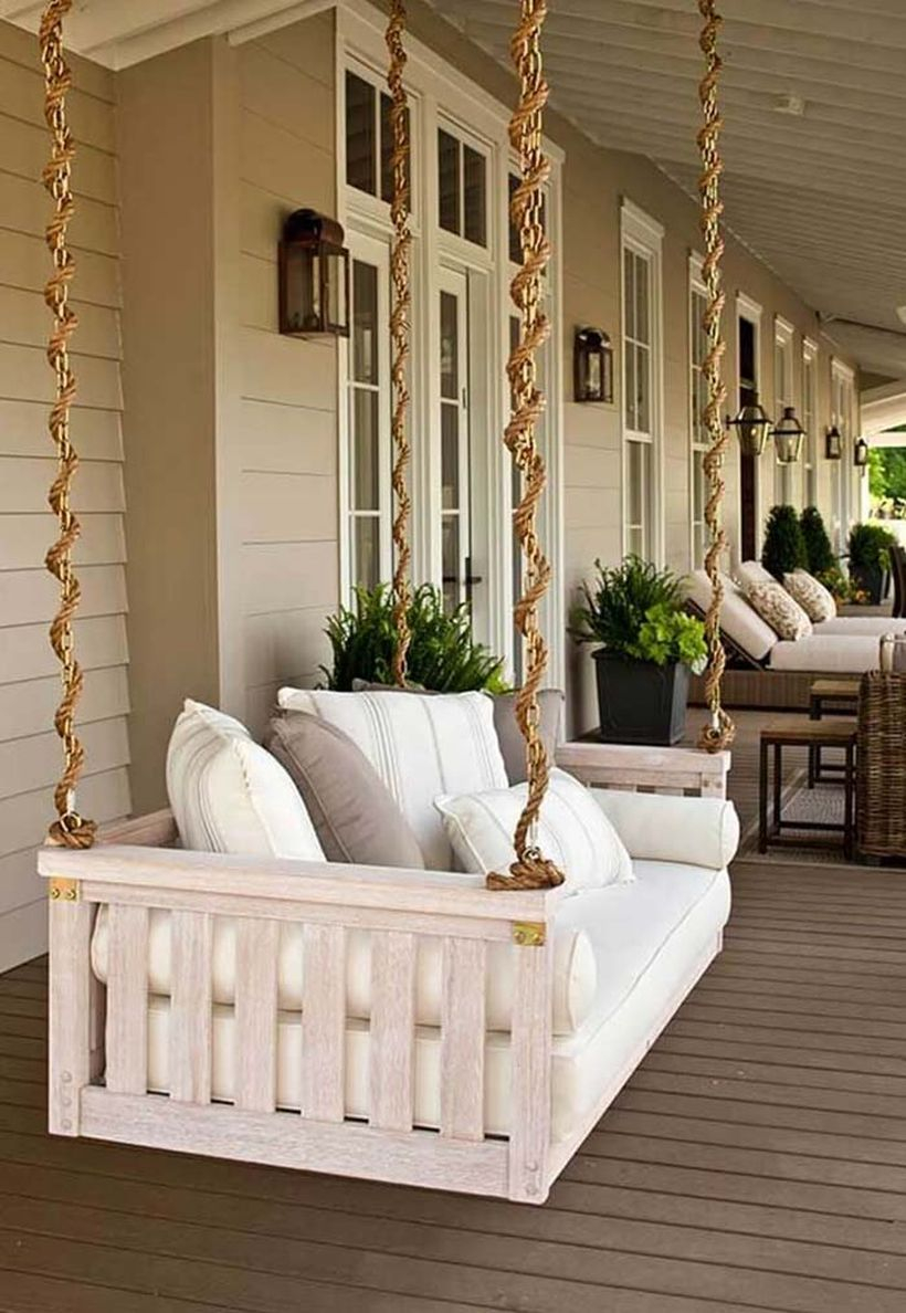 Diy suspended swing next to the entrance