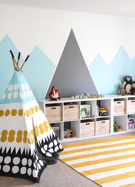 Diy-mountain-mural-for-your-kids-room.