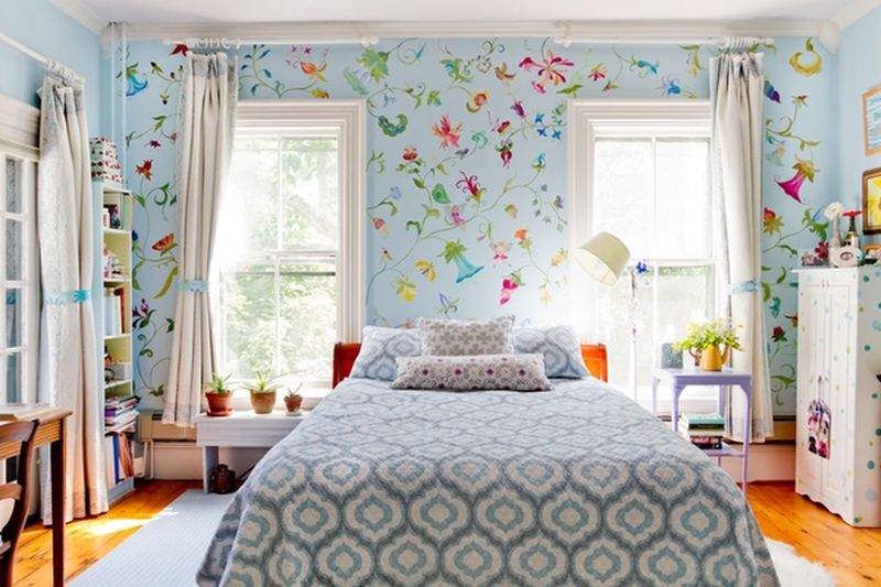 Flowering-flowers-mural-two-windows-for-kids-room.