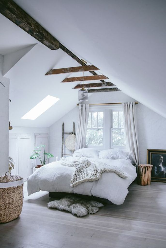 Plant decoration to perfect your loft bedroom