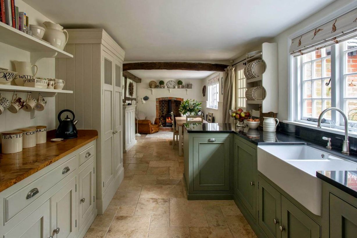 Black-granite-countertop-for-your-kitchen