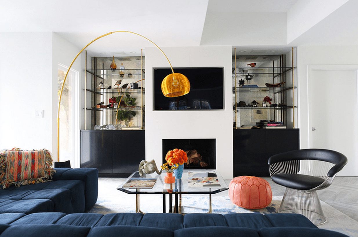 Modern-gold-floor-lamp-to-provide-good-lighting-in-your-living-room