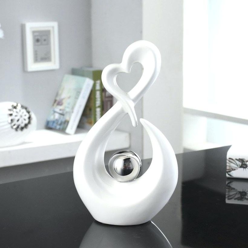 Small-ornament-of-a-unique-white-form-to-decorate-the-coffee-table-in-your-living-room