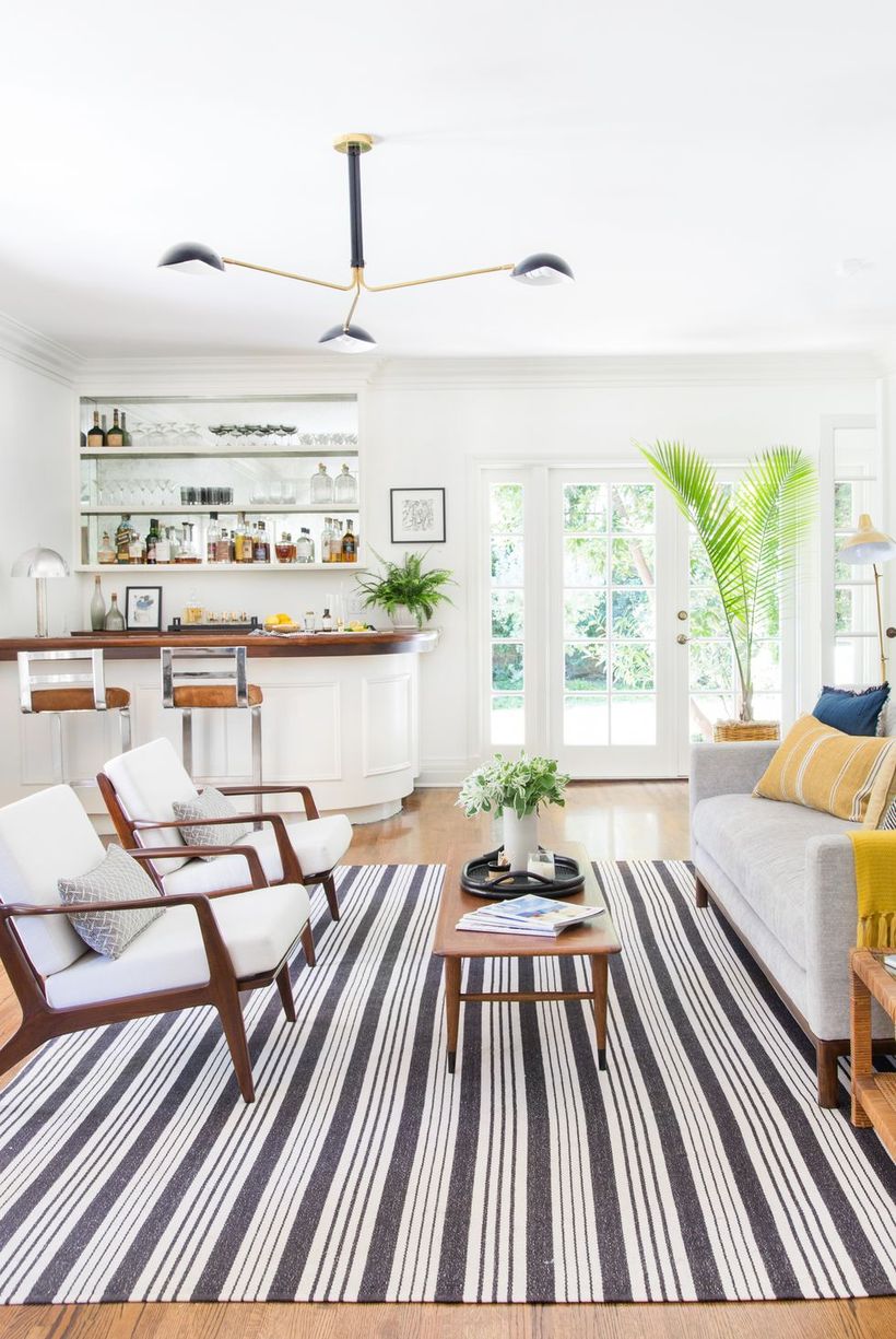 Wooden-coffee-table-and-chair