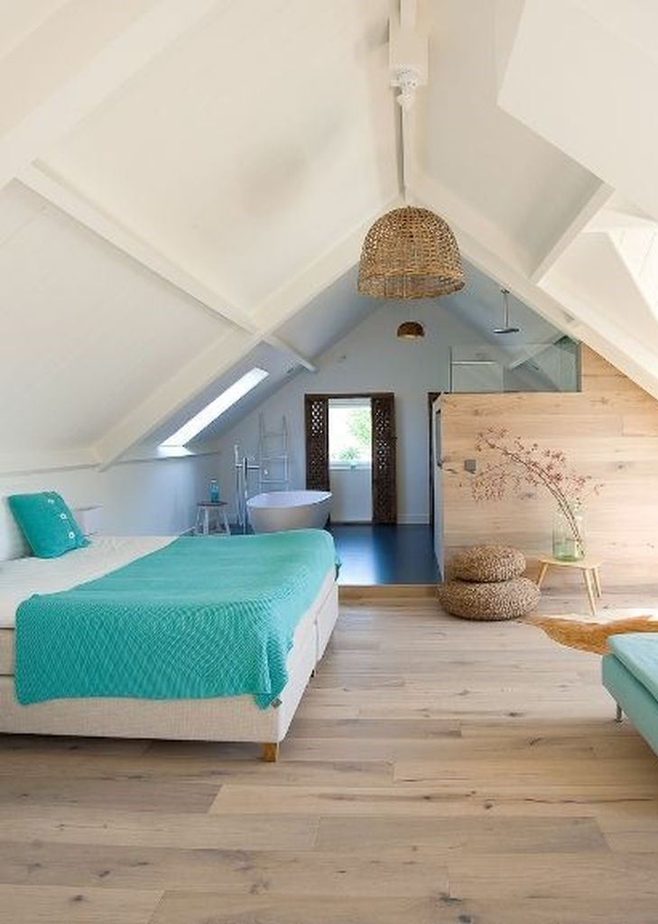 Wooden floor to perfect your loft bedroom