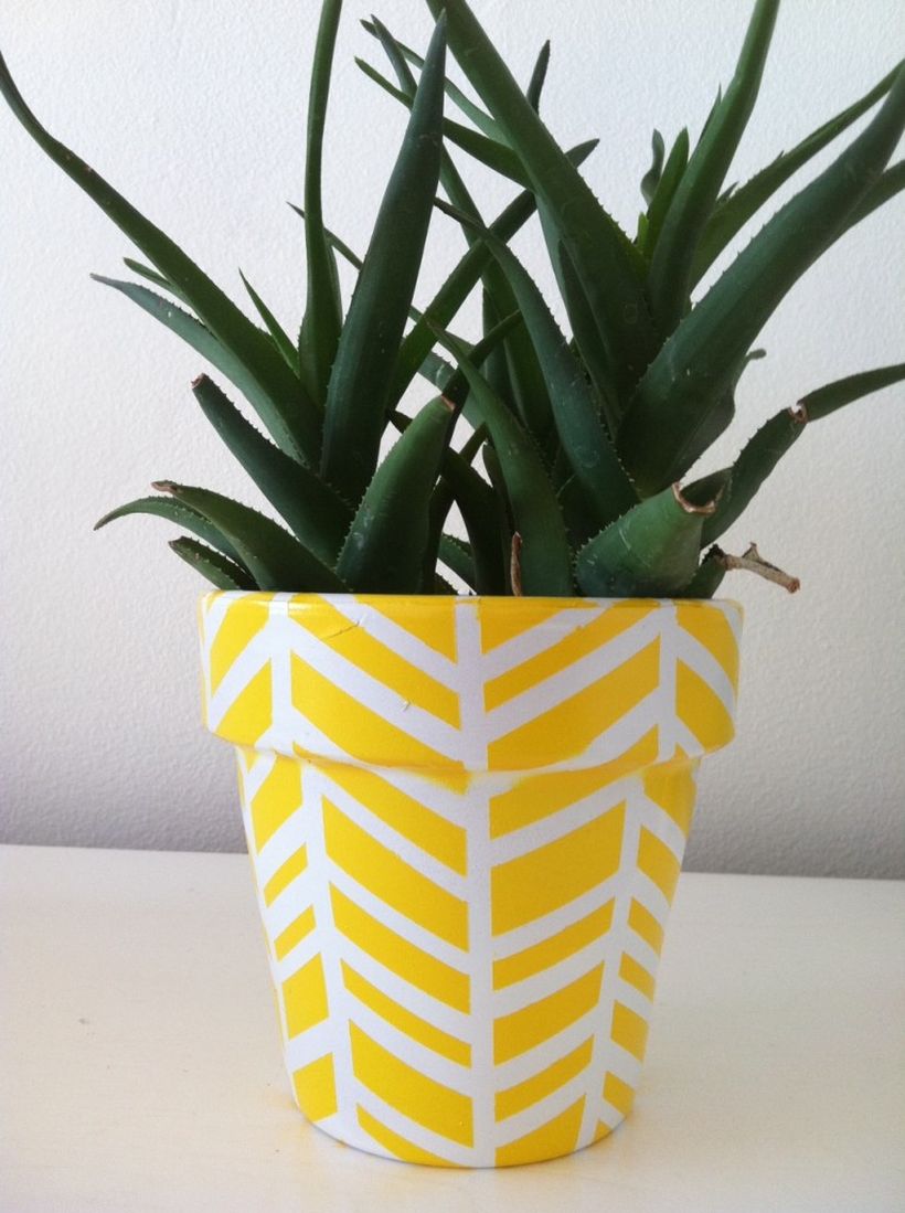 1-herringbone-planter