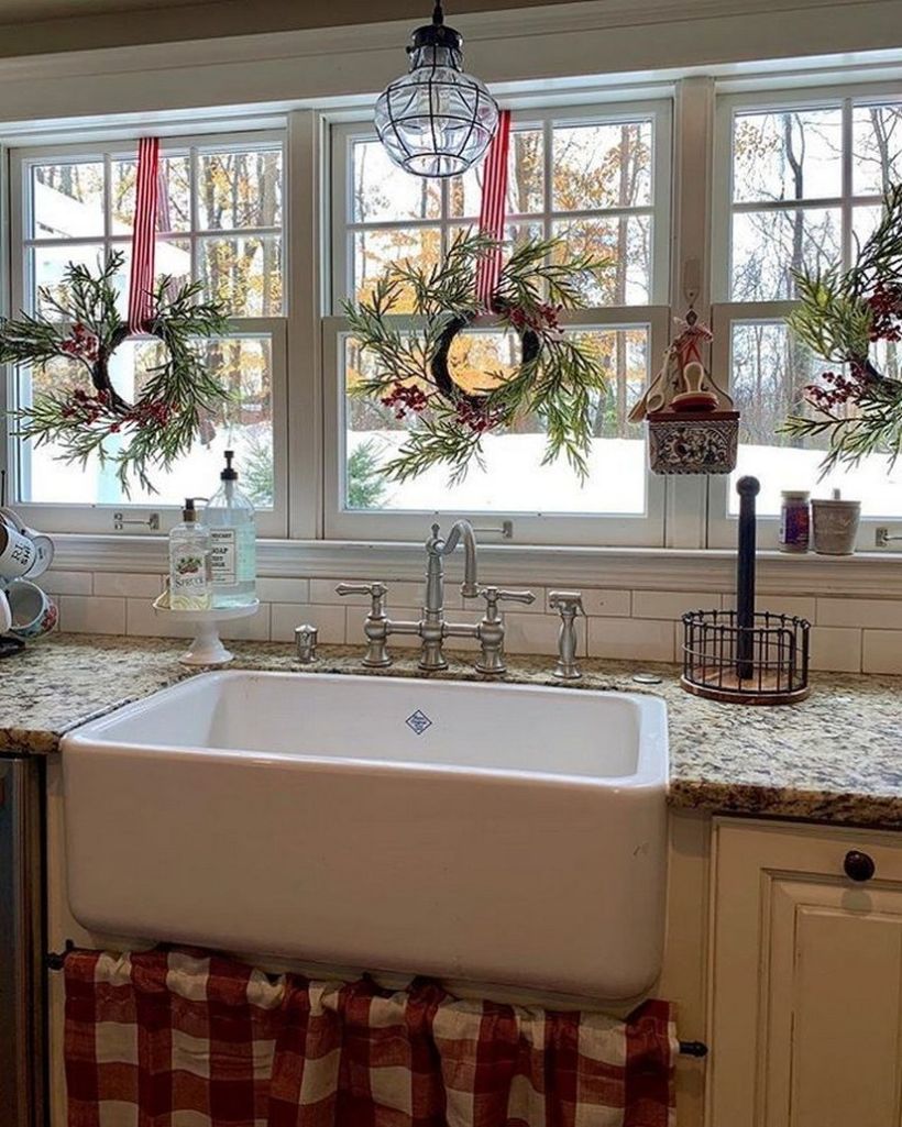 13-christmas-kitchen-holiday-decor-tips-and-ideas-11