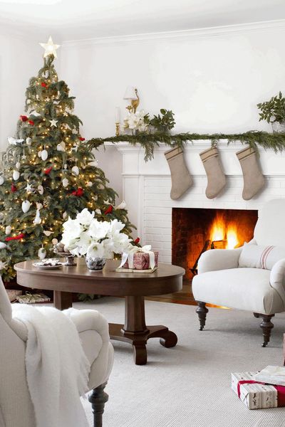 8 Certain Important Decors for Your Christmas Celebration ~ Matchness.com