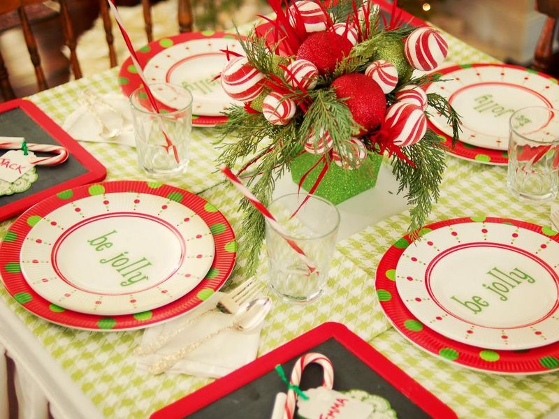 Candy-inspired-centerpiece.