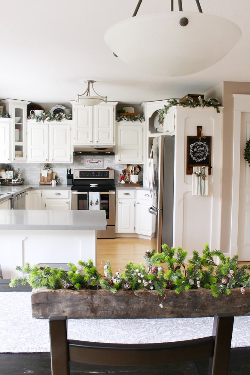 Christmas-kitchen-decortions-768x1152