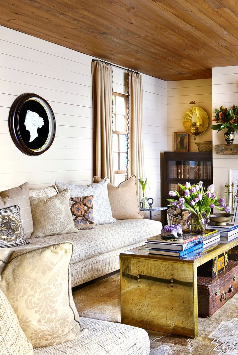 Classic pattern cushion in the white sofa