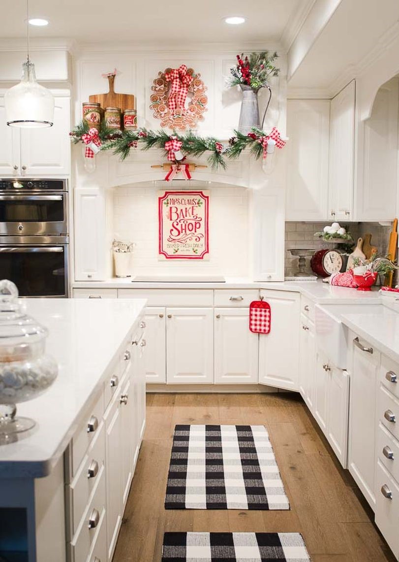 Farmhouse-christmas-kitchen10-1