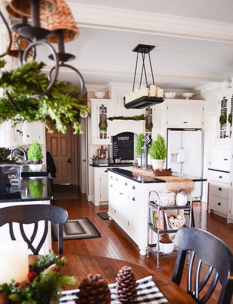 Farmhouse-christmas-kitchen3-1