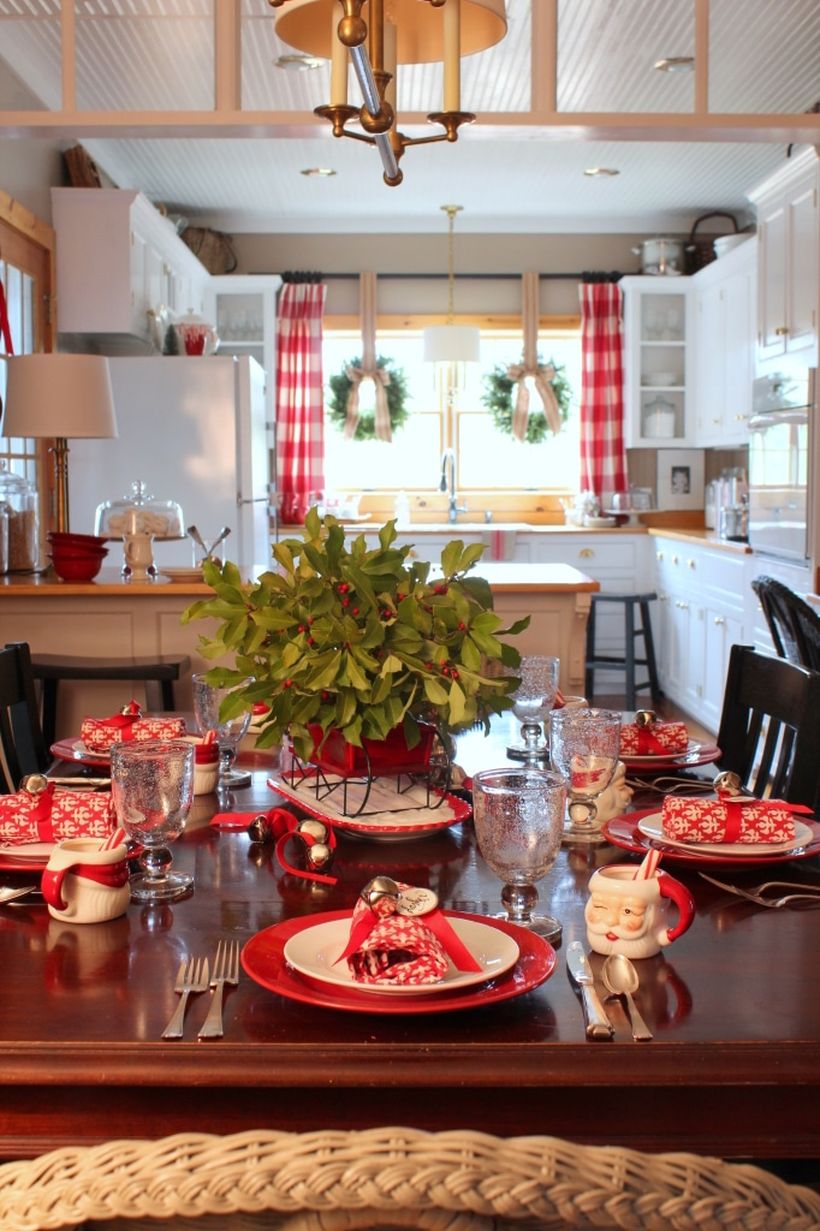 Farmhouse-christmas-kitchen4-1
