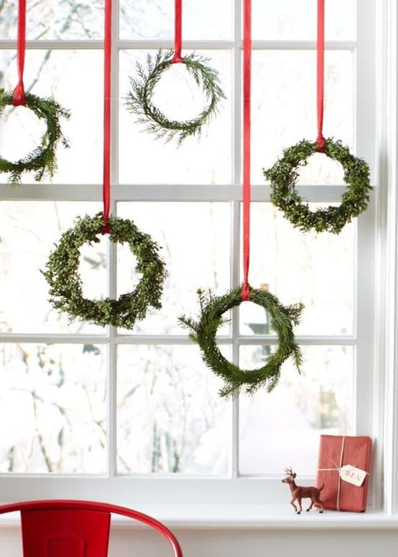 Green hanging wreath ideas