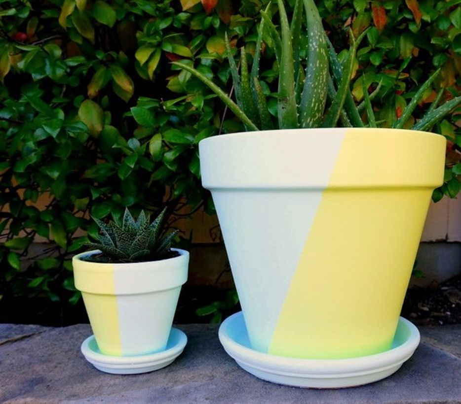 Painted-geometric-pots-decoist