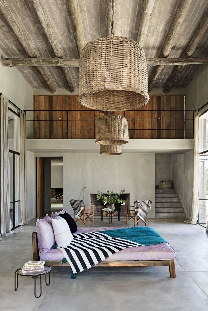 Rustic living room design with rattan chandelier