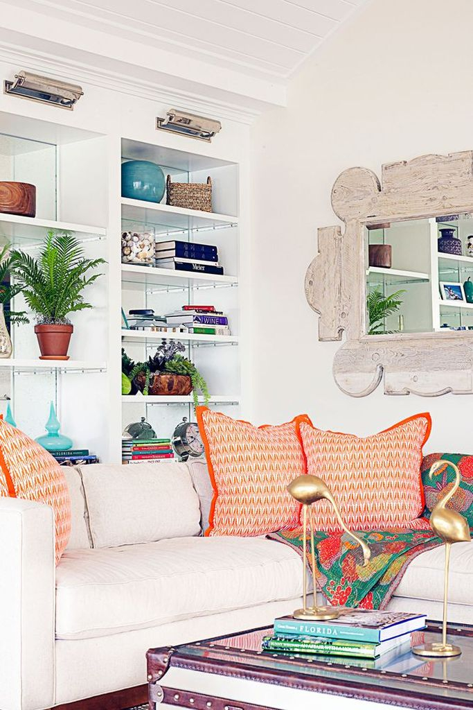 Simple living room design in white color combined with white sofa