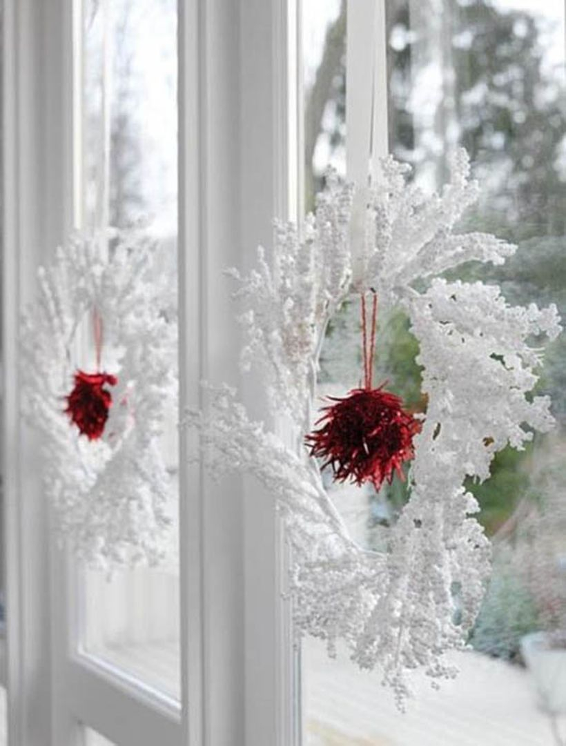 White hanging wreath decoration