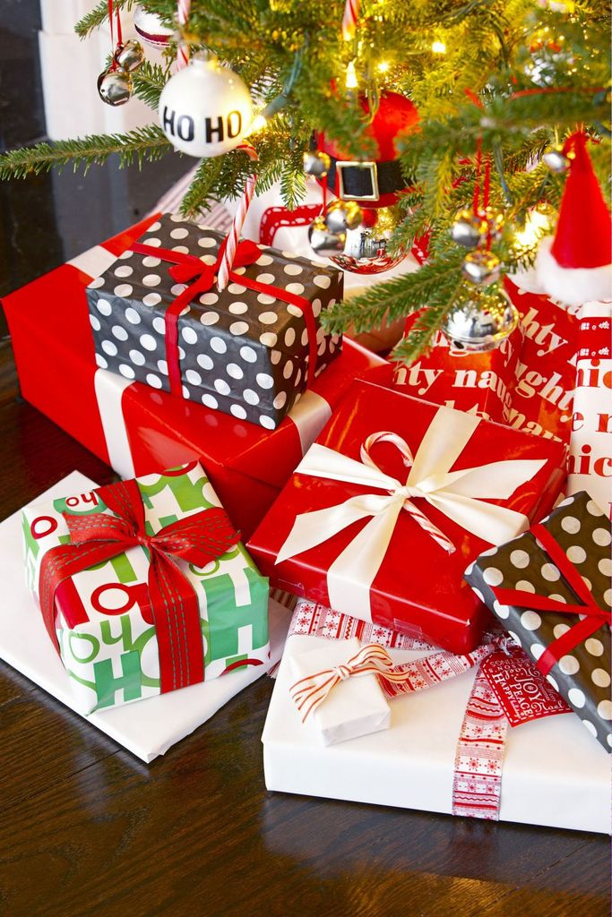Black-white-red-wraping-paper