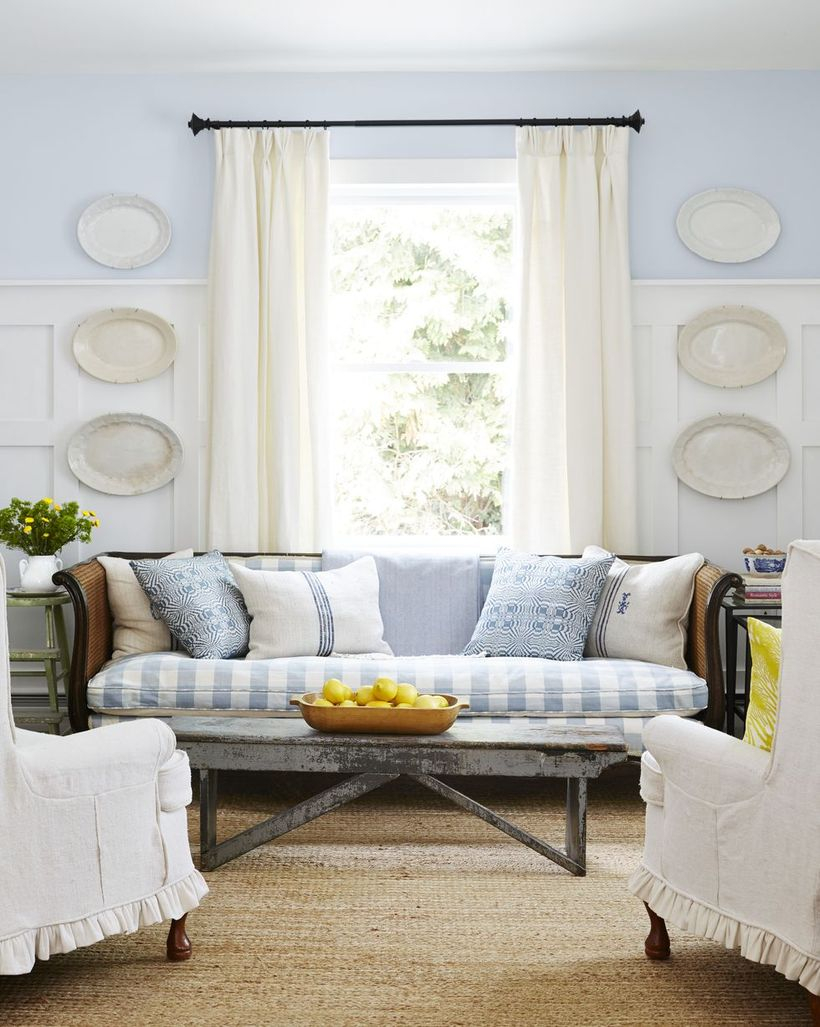 Blue and white pattern with wooden table