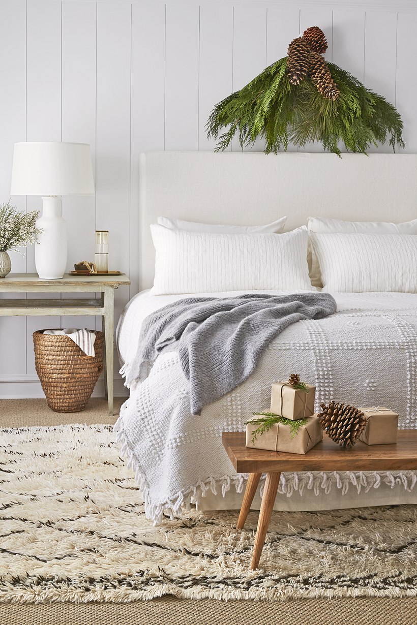 Mountain-magic-bedroom-1217