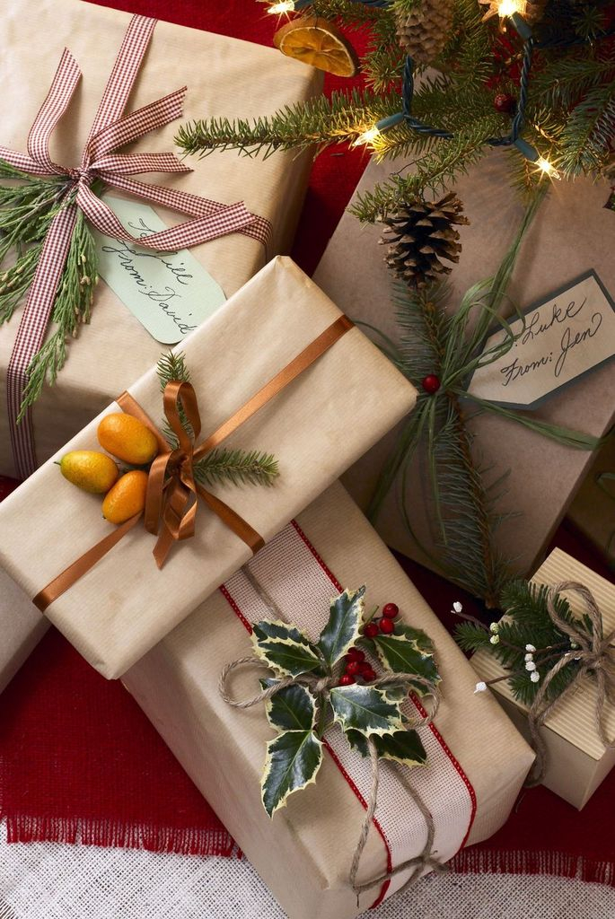 Natural-gift-toppers-gift-wrap