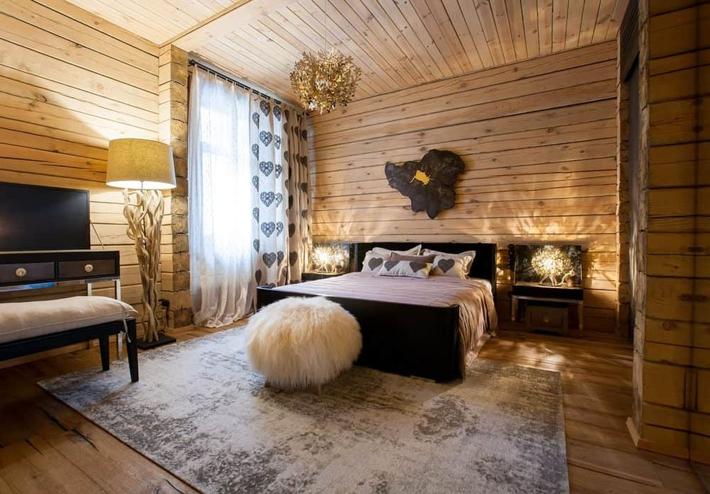 Rustic-bedroom