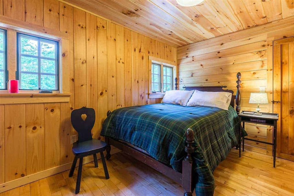 Rustic-style-bedroom