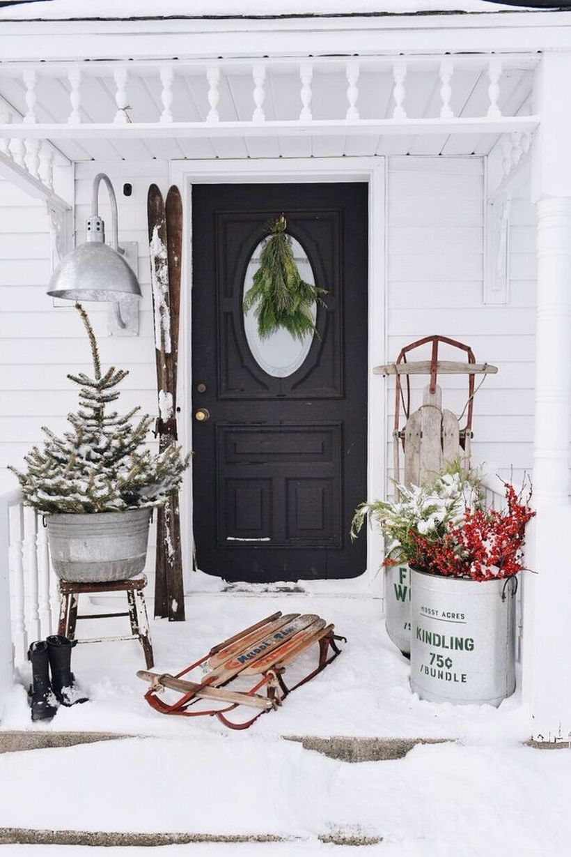 Winter-decorating-ideas-sleds-porch-1540998989