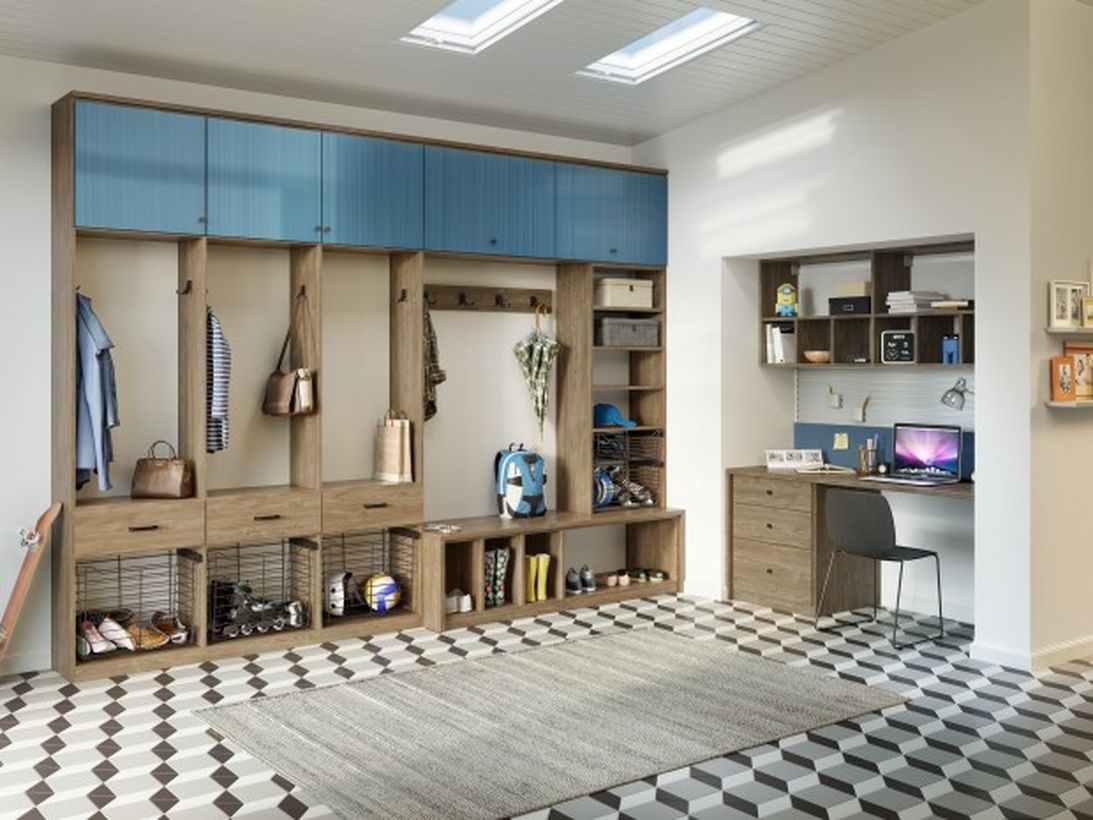 1auburn-family-central-mudroom-lago-capri-high-gloss-cobalt-slab-gllry-620x465