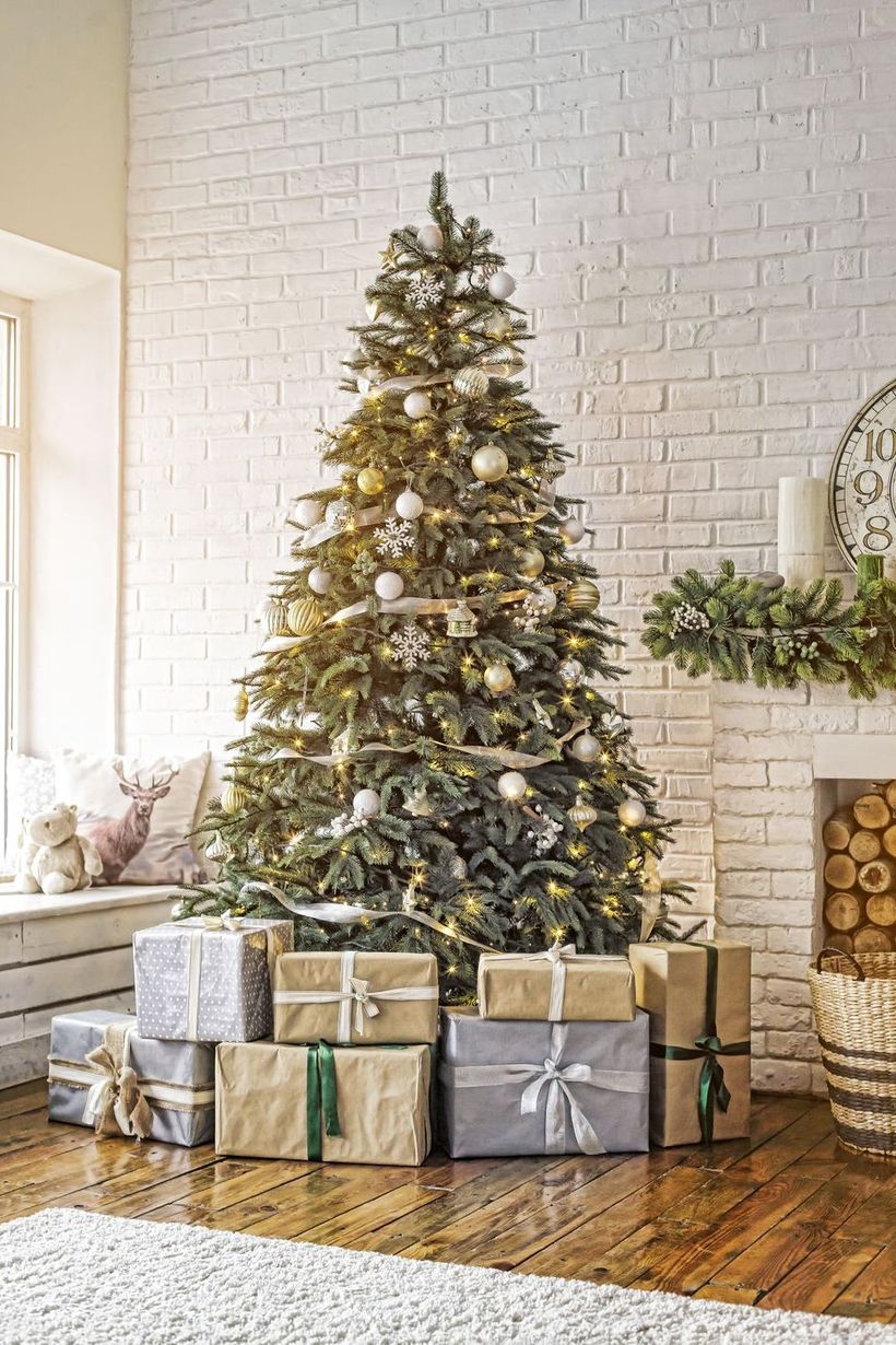 1christmas-tree-decor-11-1572897208