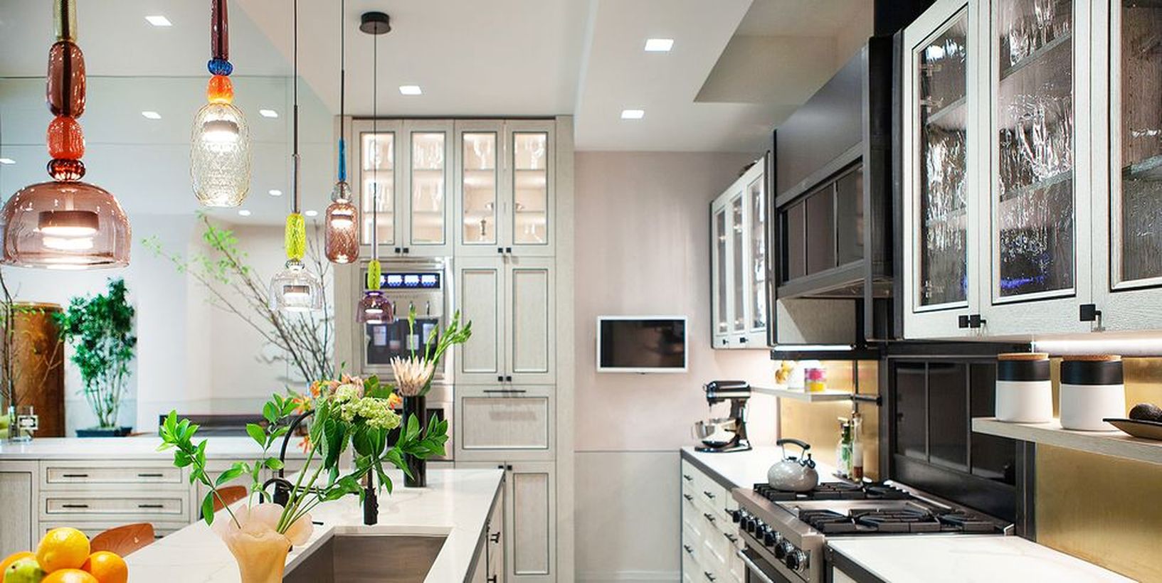 1with-a-scattering-of-murano-style-blown-glass-pendants-in-confetti-tones.