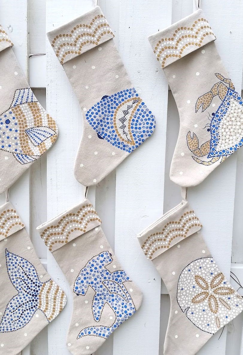 2sdgdf1504128568-nautical-stockings-1