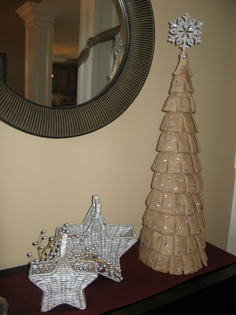 Burlap-christmas-tree-like-design