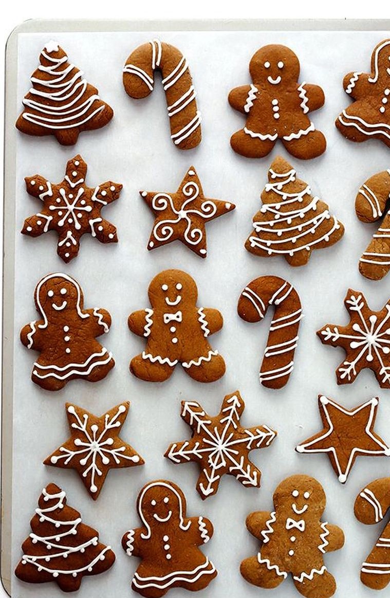 Classic-christmas-décor-ideas-with-gingerbread-cookies.-this-classic-the-no-fail-recipe-will-make-perfect-every-single-time.-1