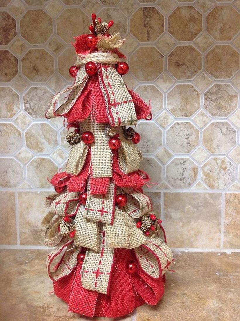 Table-top-christmas-tree-decoration