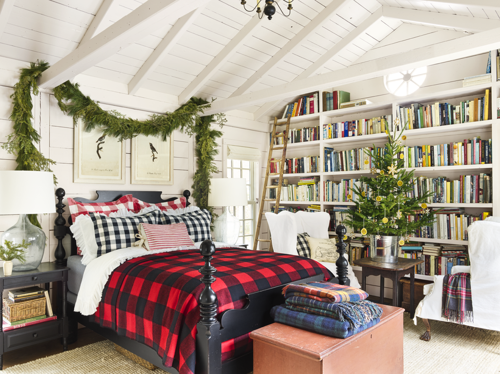 Christmas-in-connecticut-bedroom-1217