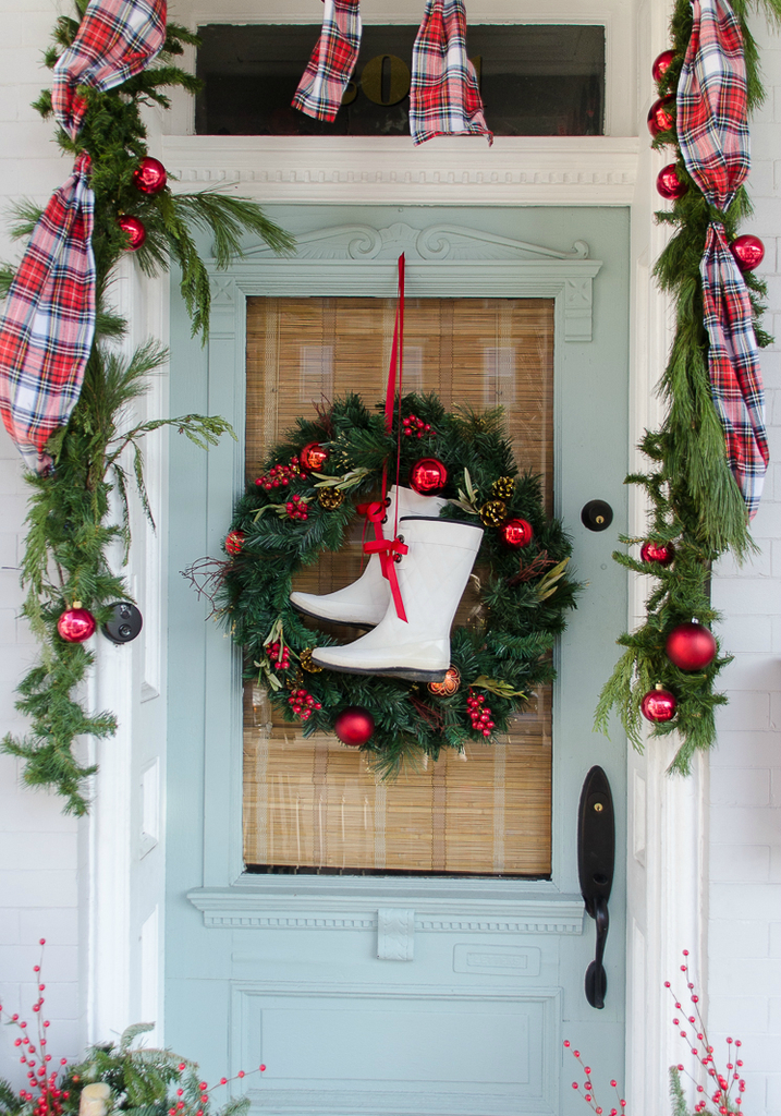 Diy-wreath-ideas-boots