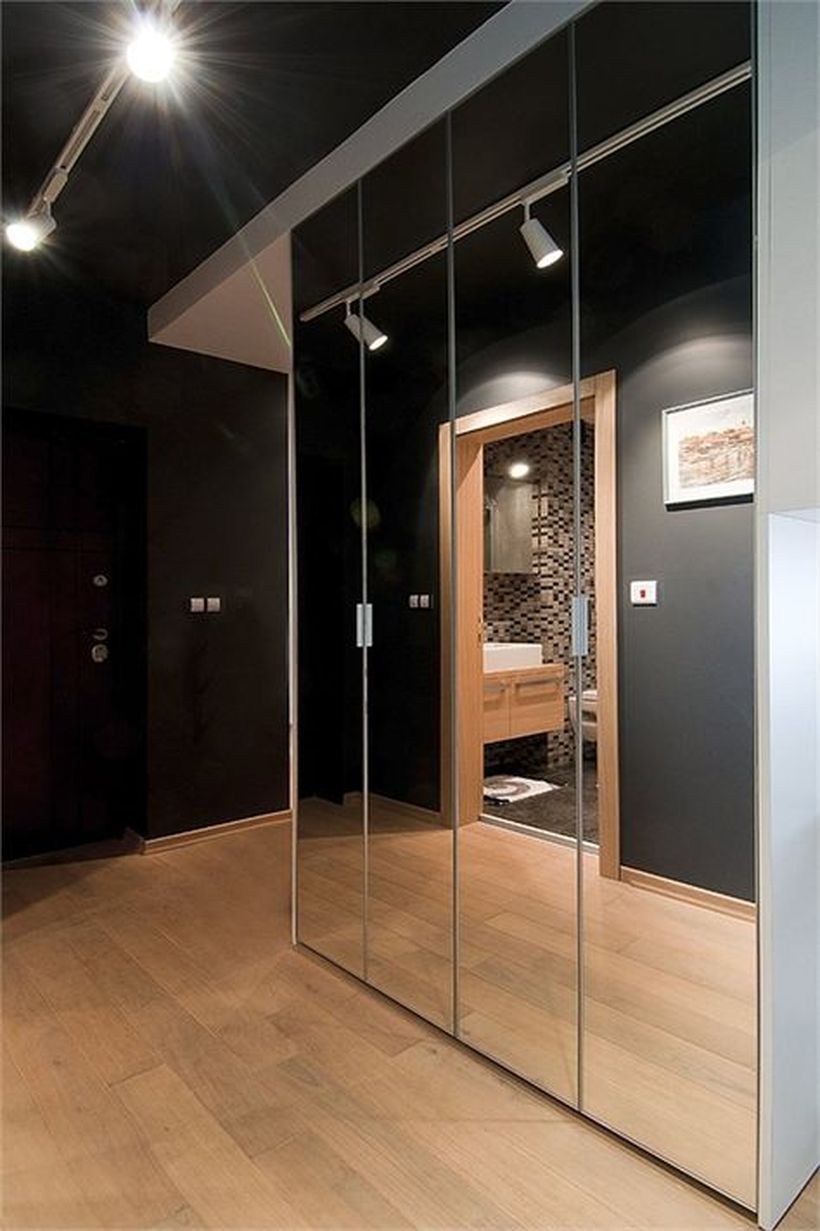 Eb1c427dd84b53896a129b0d3a2c7b95-mirror-closet-doors-door-hinges