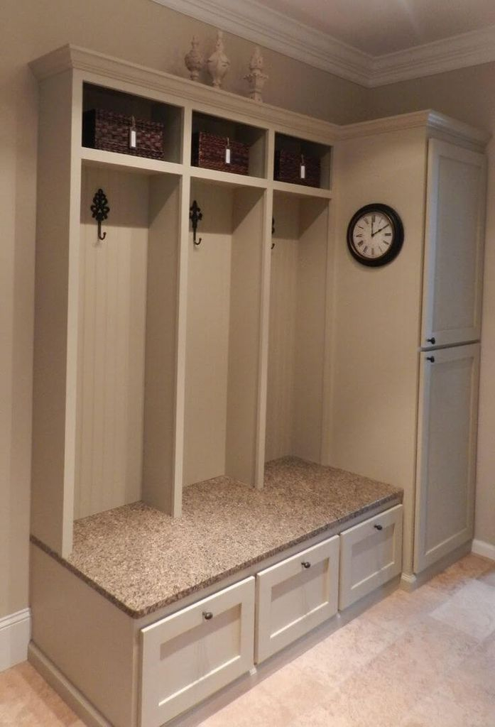 Entryway decoration