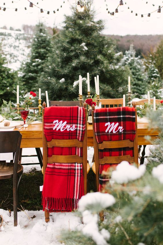 07-plaid-fabric-chair-covers-are-a-perfect-idea-for-a-christmas-wedding-or-a-cozy-winter-one