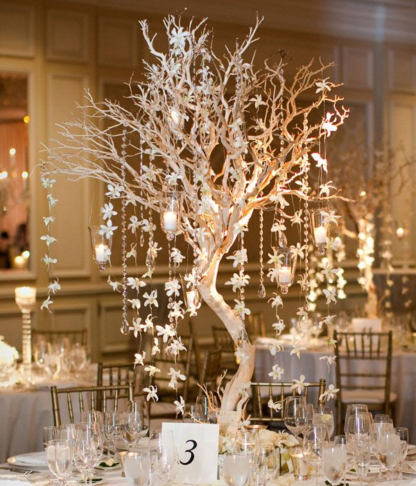 1-barren-tree-winter-wedding-centerpieces-1